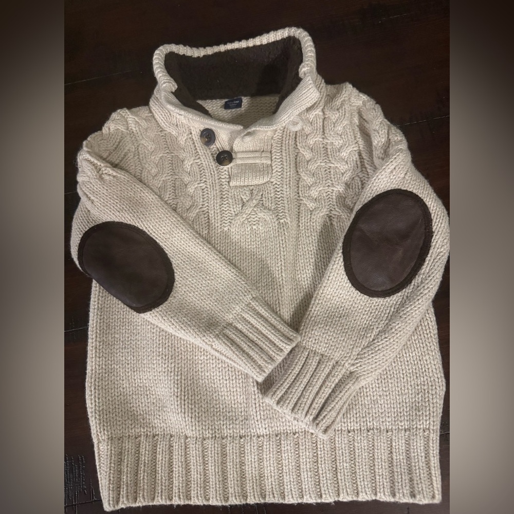 GAP pullover cable knit sweater